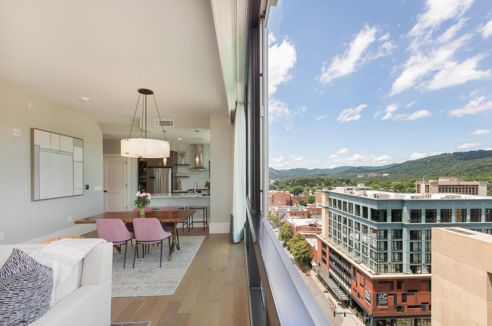 Panoramic Pack Square Apartment Asheville Luaran gambar